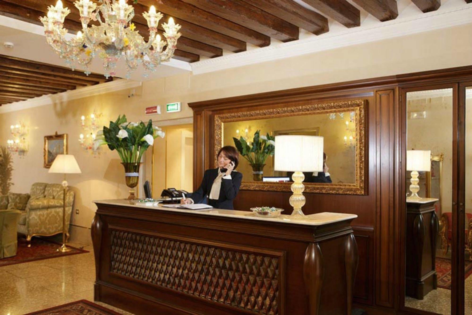 Hotel Al Duca Di Venezia Экстерьер фото